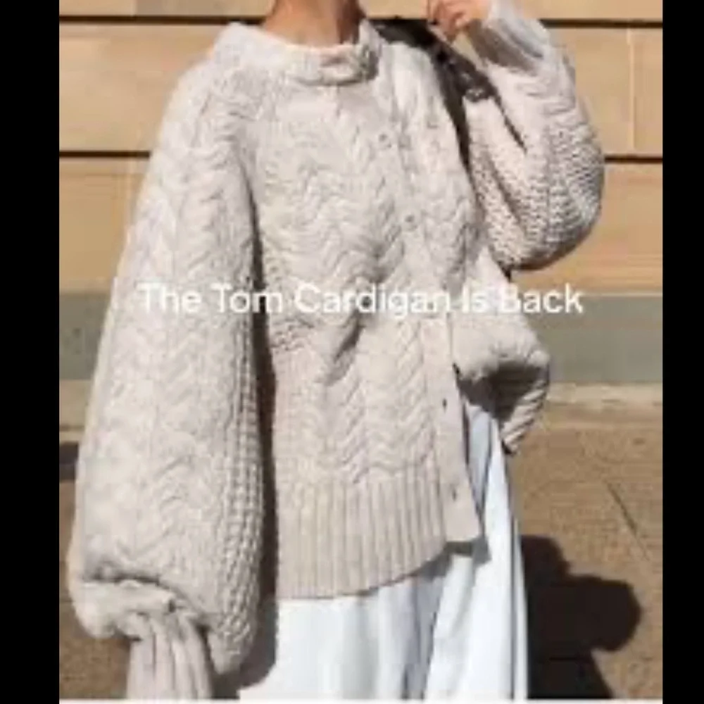 DISSH | Tom Chalk Knit Cardigan - Picture 2 of 11